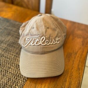Titleist Pro V1 FJ Hat